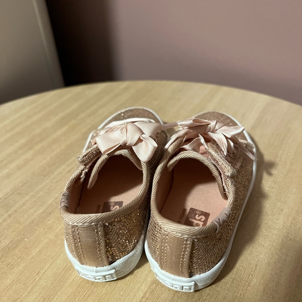 Keds Infant Kickstart Crib Celebrations
- Rose Gold - Picture 7 of 9